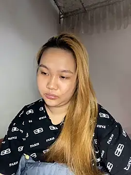 Almira6868 webcam
