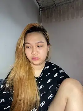 Almira6868 webcam