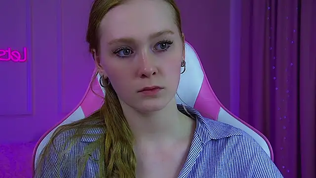 AgataFoxley webcam