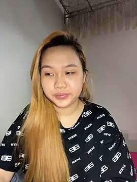 Almira6868 webcam