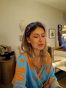 CelynaRoss webcam