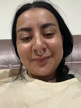 Abril_Luv webcam
