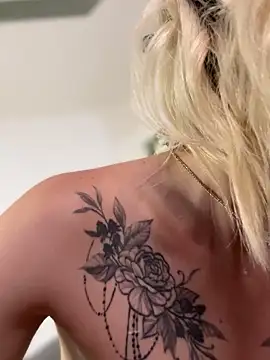 TeaseBabeXXX