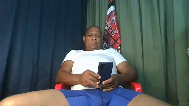 bigblackcock75 (M mature) - Milk ulin goal