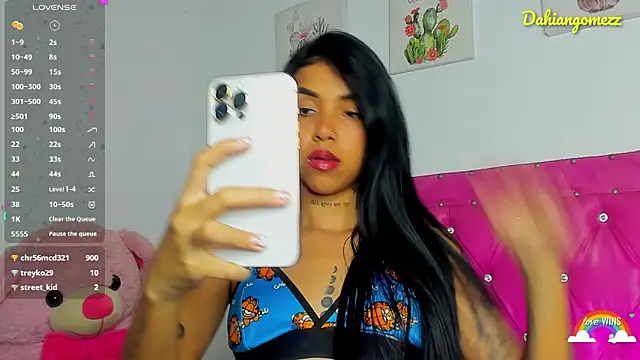 dahiiangomezz webcam