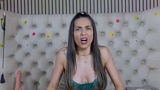 PlayfulShow webcam