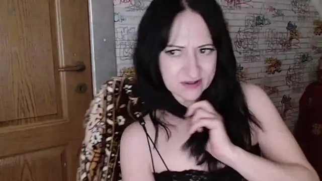 DebraMilf webcam