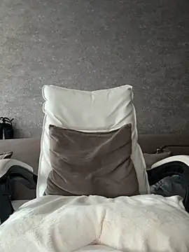 LillySquirtShot webcam
