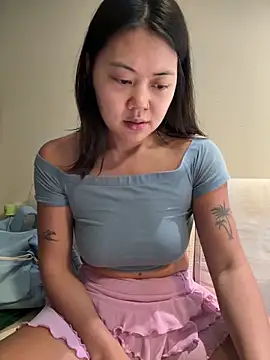 ruanruan05 (F young) - Flash naked