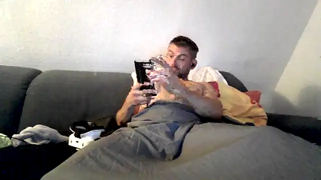Cambitchboy webcam