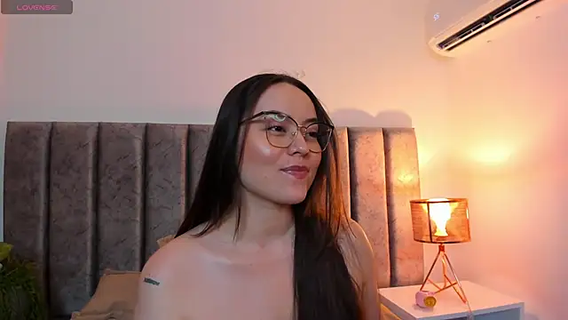 SamanthaSmithx live cam on StripChat