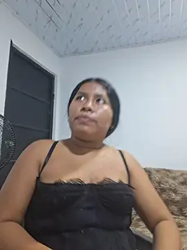 Sweet-Dirty-Storm live cam