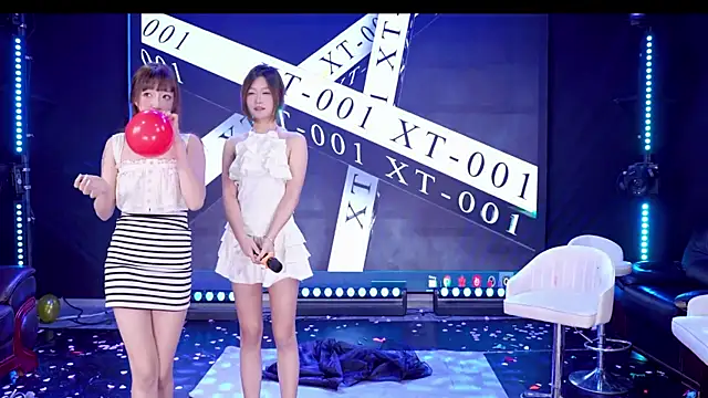 Xt-001 live cam