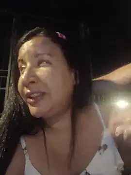 Xiomara_fiery webcam