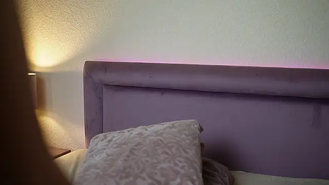 JoelleApril webcam