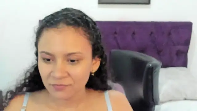 Little18Doll webcam