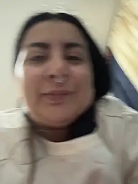 Abril_Luv webcam