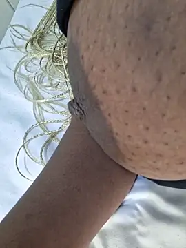 Thasha8 webcam