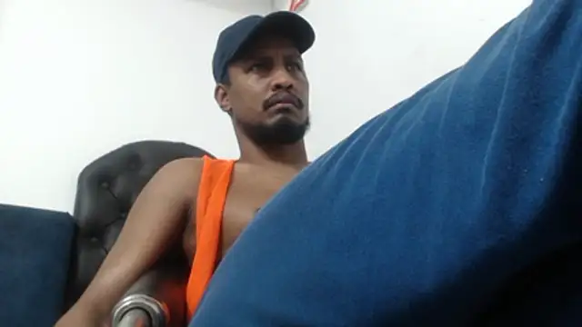 ElCaballeroNegro24 webcam