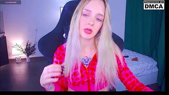 Aliceglass__ webcam