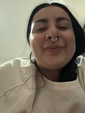 Abril_Luv webcam