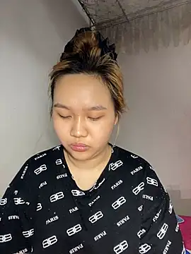 Almira6868 webcam