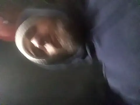 hairy_mannn webcam