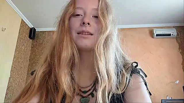 KateVibe_01 webcam