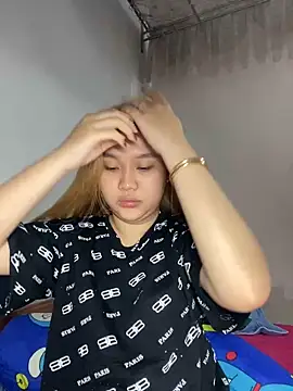 Almira6868 webcam