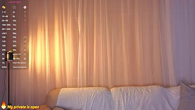 AntonelaAmeli live cam