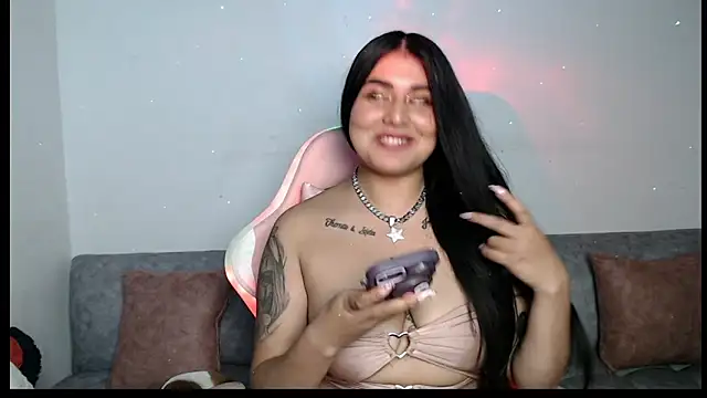sophiadaza666 (F teen) - control lovense 4 min