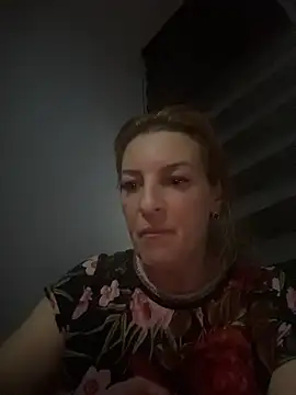 Hot-Milf4U webcam