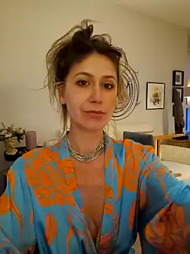 CelynaRoss webcam