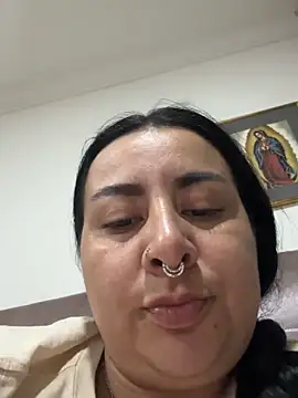 Abril_Luv webcam