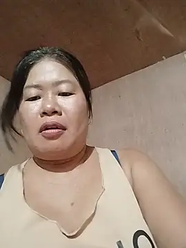 lovelywoman43 - Lovelywoman43's free webcam - UK Sex Cams