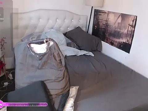 NinaDOM4CUM webcam