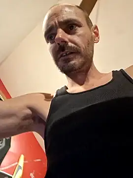 daddyandsplashqueen (Ask my age) - Flash titties