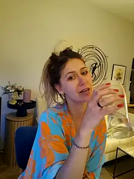 CelynaRoss webcam