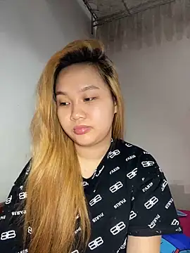 Almira6868 webcam