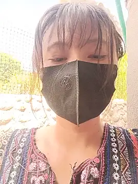 Linda-yiyi webcam