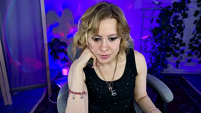 Kumiho_7777 webcam
