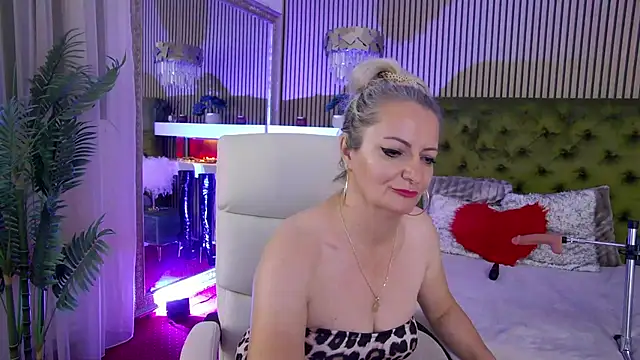 LadyTouch webcam