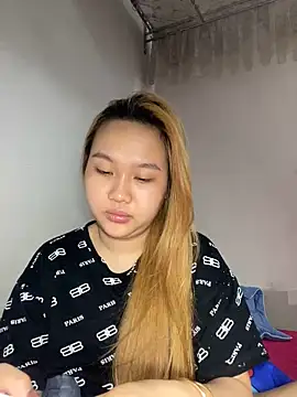 Almira6868 webcam