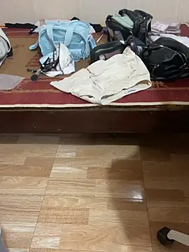 Mina048 webcam