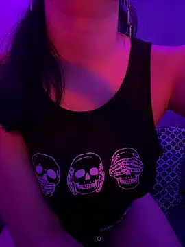 Nina-Chick777 live cam