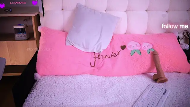 Pussylovekate live cam