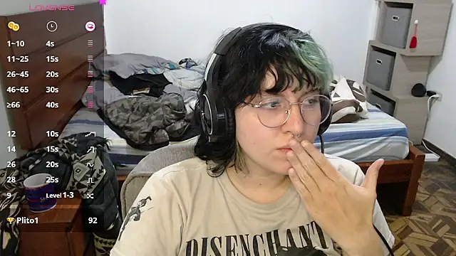 Froggyinthebox live cam