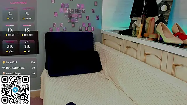 Anna_Coolidge live cam