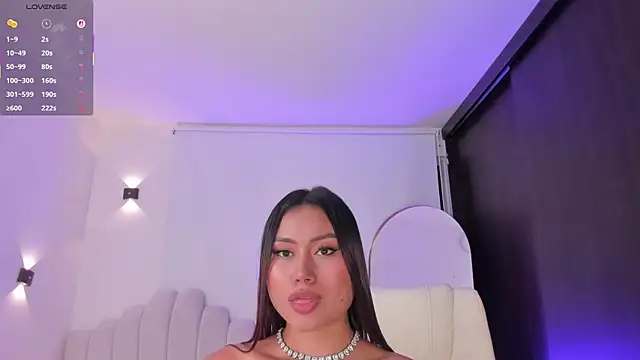 AmberLewis_ webcam