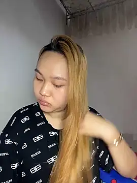 Almira6868 webcam